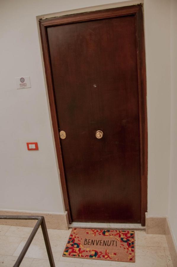 Ideisini'S Apartment Палермо Екстериор снимка