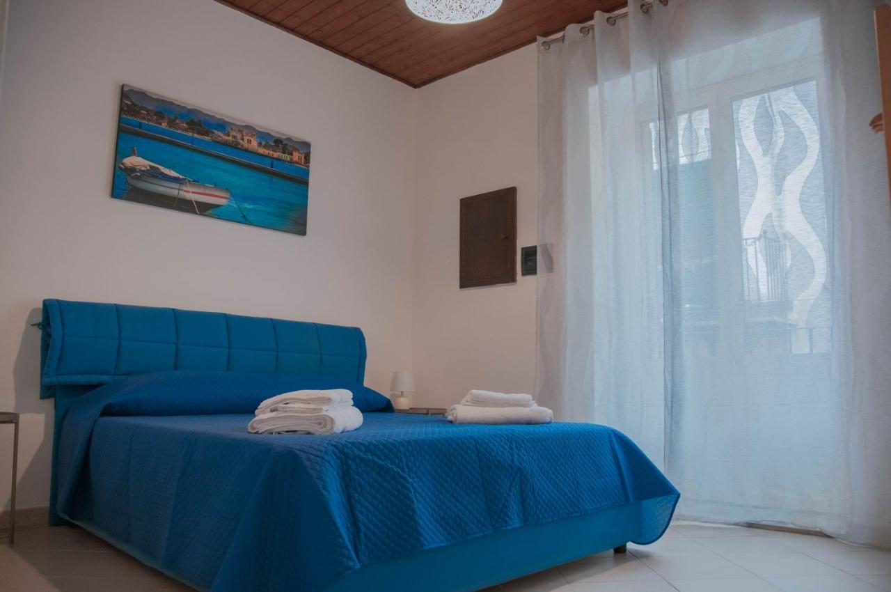 Ideisini'S Apartment Палермо Екстериор снимка