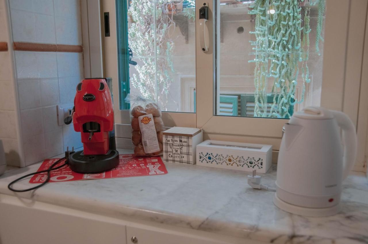 Ideisini'S Apartment Палермо Екстериор снимка