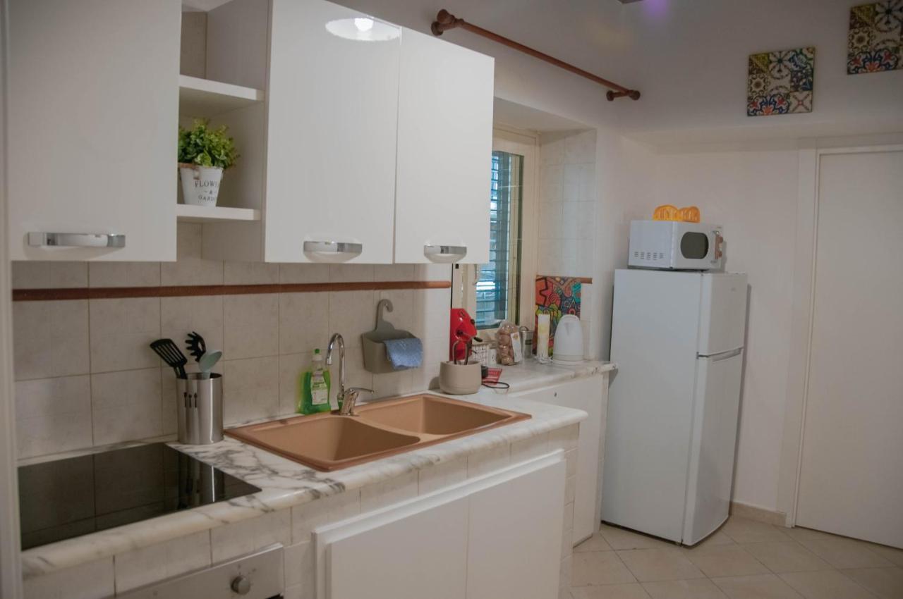 Ideisini'S Apartment Палермо Екстериор снимка